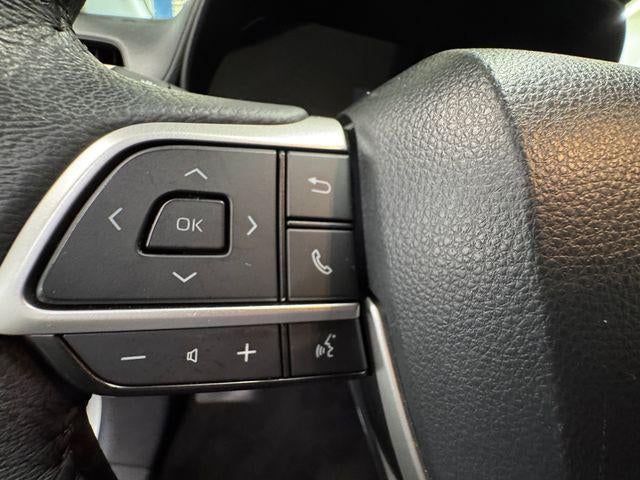 2023 Toyota Sienna XLE 7 Passenger