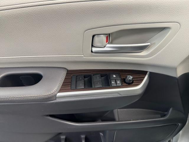 2023 Toyota Sienna XLE 7 Passenger