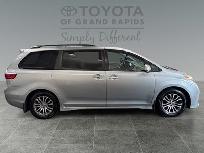 2019 Toyota Sienna XLE 8 Passenger