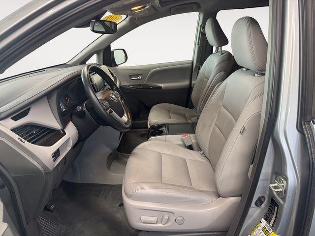 2019 Toyota Sienna XLE 8 Passenger