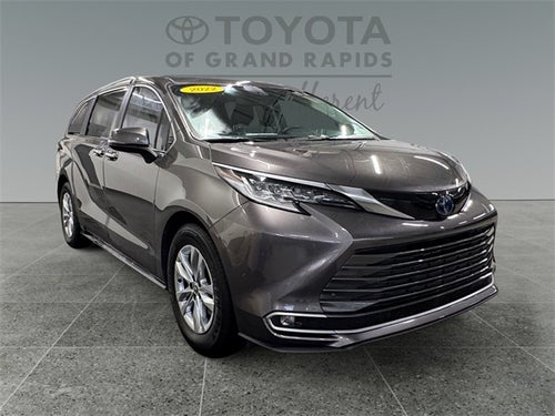 2022 Toyota Sienna Limited 7 Passenger