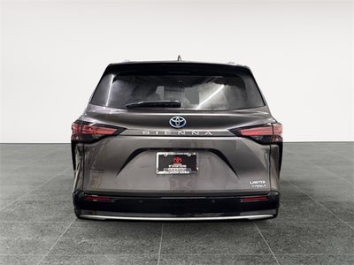 2022 Toyota Sienna Limited 7 Passenger