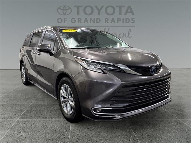 2022 Toyota Sienna Limited 7 Passenger