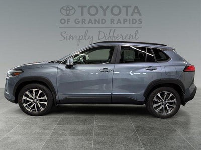 2023 Toyota Corolla Cross XLE