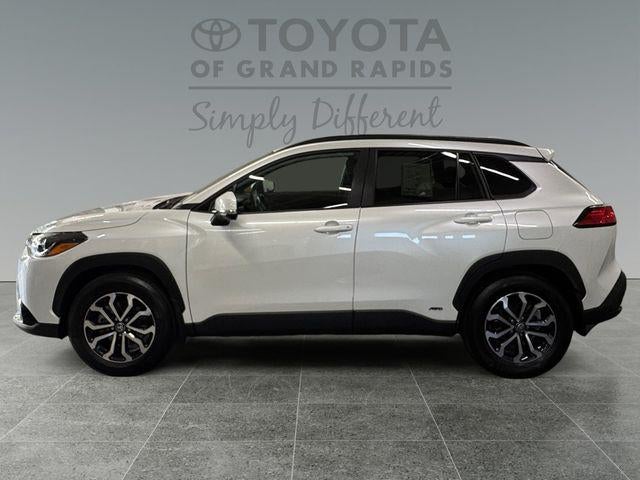 2023 Toyota Corolla Cross Hybrid SE