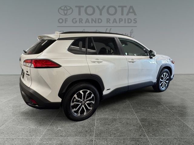 2024 Toyota Corolla Cross Hybrid SE