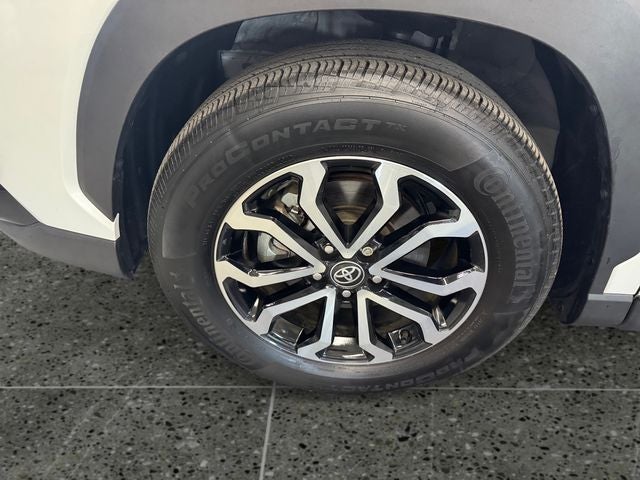 2024 Toyota Corolla Cross Hybrid SE