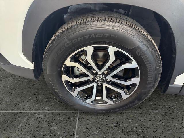2024 Toyota Corolla Cross Hybrid SE