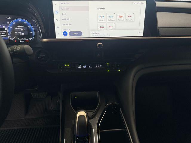 2025 Toyota Crown Signia Limited
