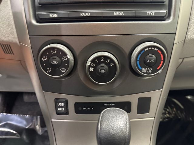 2012 Toyota Corolla LE