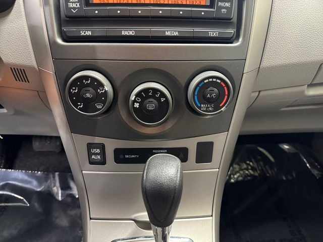 2012 Toyota Corolla LE