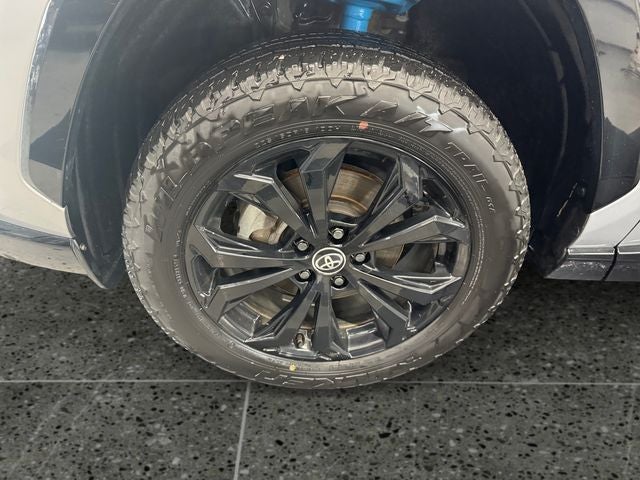 2023 Toyota RAV4 Hybrid SE