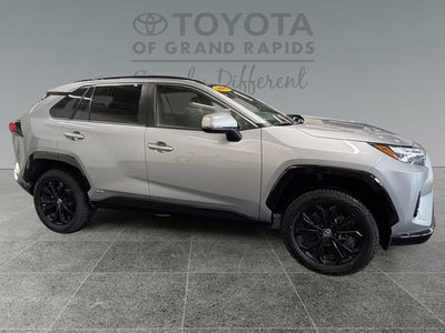 2023 Toyota RAV4 Hybrid SE