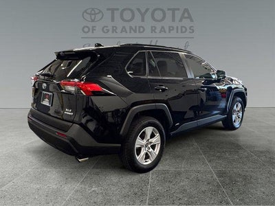 2020 Toyota RAV4 Hybrid XLE