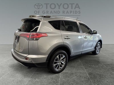 2018 Toyota RAV4 Hybrid XLE
