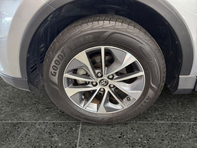 2018 Toyota RAV4 Hybrid XLE