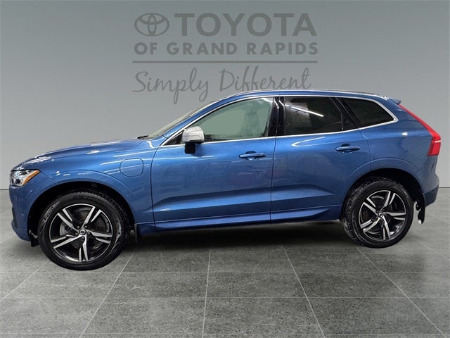 2019 Volvo XC60 Hybrid T8 R-Design