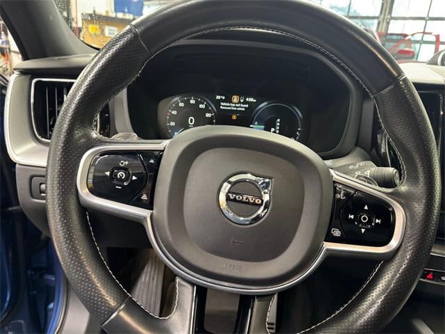 2019 Volvo XC60 Hybrid T8 R-Design