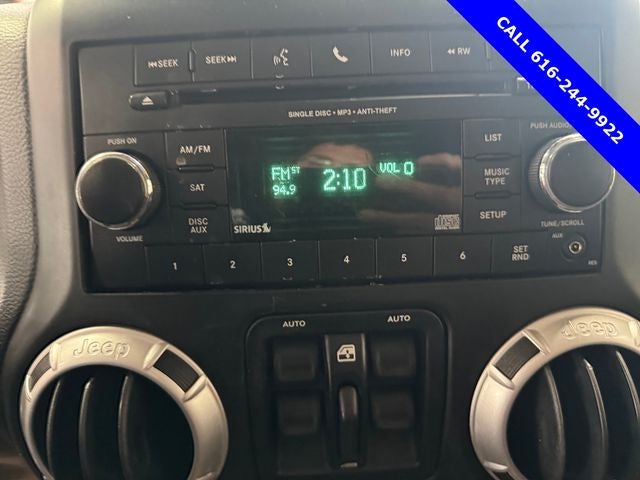 2013 Jeep Wrangler Unlimited Sahara 3.6 Liter V6 4D 4WD Automatic