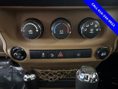 2013 Jeep Wrangler Unlimited Sahara 3.6 Liter V6 4D 4WD Automatic