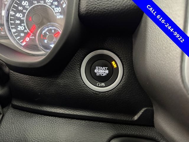 2021 RAM 1500 Big Horn/Lone Star 5.7 Liter V8 Hemi Quad Cab 4WD