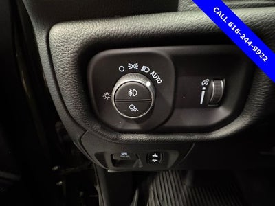 2021 RAM 1500 Big Horn/Lone Star 5.7 Liter V8 Hemi Quad Cab 4WD