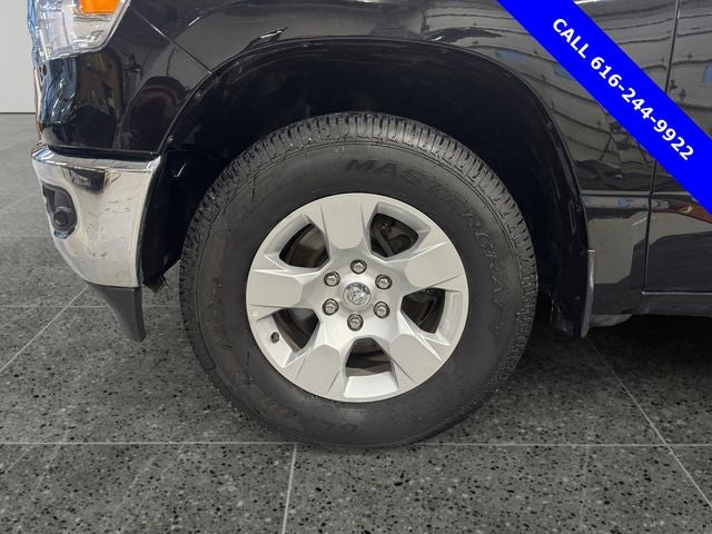 2019 RAM 1500 Big Horn/Lone Star 5.7 Liter V6 Hemi Crew Cab 4WD