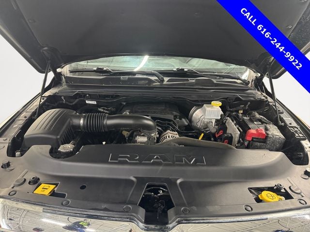 2019 RAM 1500 Big Horn/Lone Star 5.7 Liter V6 Hemi Crew Cab 4WD