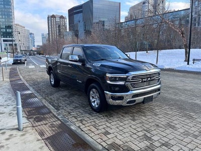 2022 RAM 1500 Laramie 5.7 Liter V8 Hemi Crew Cab 4WD