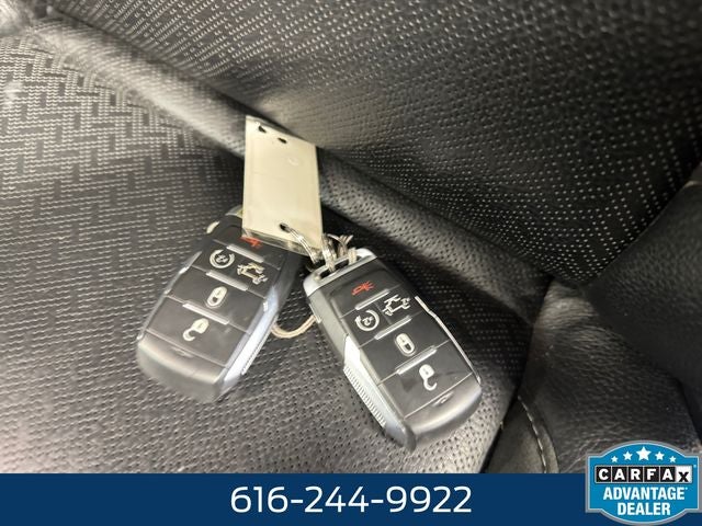 2022 RAM 1500 Laramie 5.7 Liter V8 Hemi Crew Cab 4WD