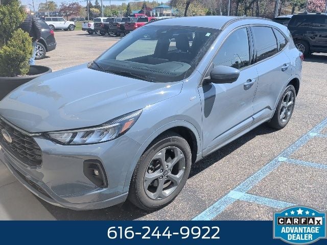 2023 Ford Escape Hybrid ST-Line Select 2.5 Liter AWD