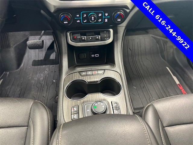 2021 GMC Acadia SLT 3.6 Liter V6 AWD