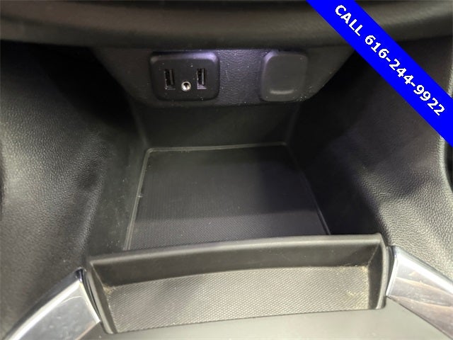 2020 Chevrolet Traverse LT 3.6 Liter V6 AWD 3rd Row Seating