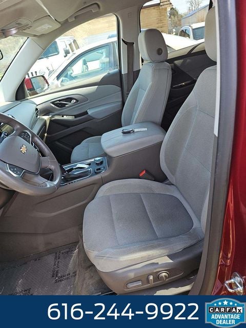 2018 Chevrolet Traverse LT 3.6 Liter V6 AWD 3rd Row Seating
