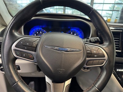 2017 Chrysler Pacifica Touring L 3.6 Liter V6 7 Passenger 3rd Row Seating