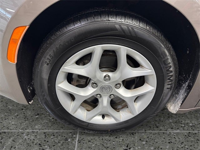 2017 Chrysler Pacifica Touring L 3.6 Liter V6 7 Passenger 3rd Row Seating