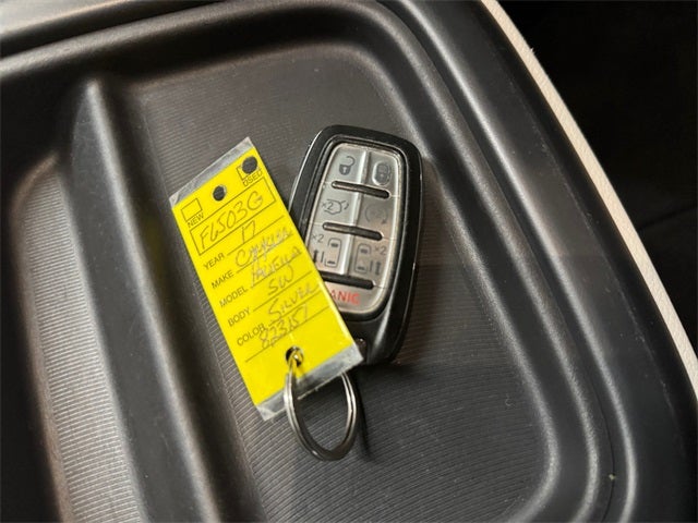 2017 Chrysler Pacifica Touring L 3.6 Liter V6 7 Passenger 3rd Row Seating