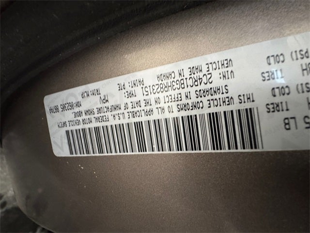 2017 Chrysler Pacifica Touring L 3.6 Liter V6 7 Passenger 3rd Row Seating