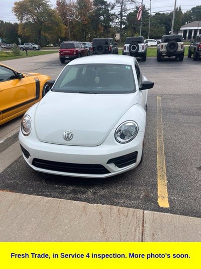 2018 Volkswagen Beetle 2.0T S 2D Hatchback Automatic