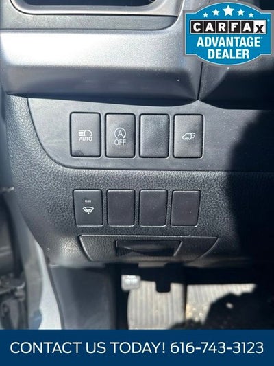 2017 Toyota Highlander LE Plus 3.5 Liter V6 AWD 3rd Row Seating