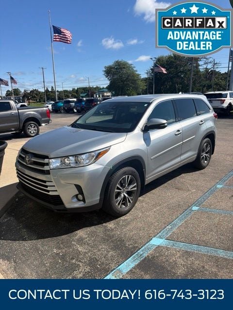 2017 Toyota Highlander LE Plus 3.5 Liter V6 AWD 3rd Row Seating
