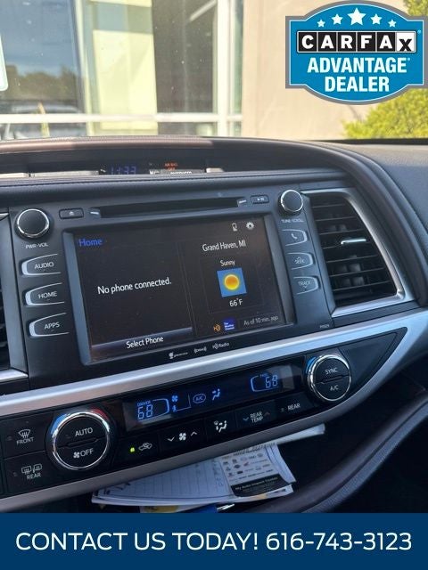 2017 Toyota Highlander LE Plus 3.5 Liter V6 AWD 3rd Row Seating