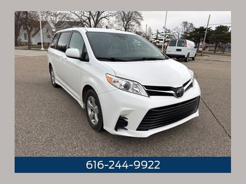 2018 Toyota Sienna LE 7 Passenger