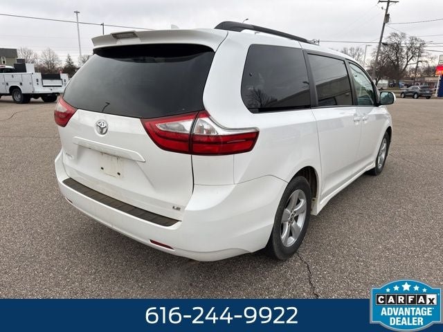 2018 Toyota Sienna LE 7 Passenger