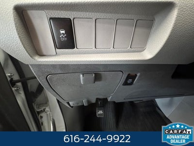 2018 Toyota Sienna LE 3.5 Liter V6 7 Passenger 3rd Row Seating