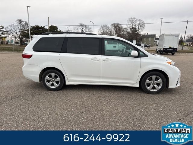 2018 Toyota Sienna LE 7 Passenger