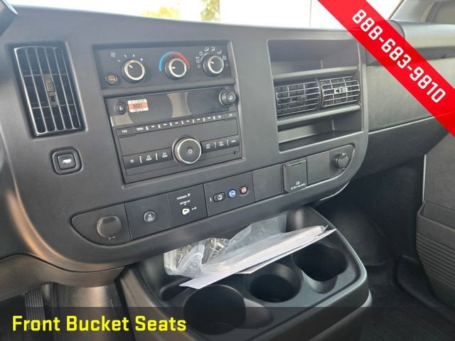 2025 Chevrolet Express Cutaway 3500 1WT