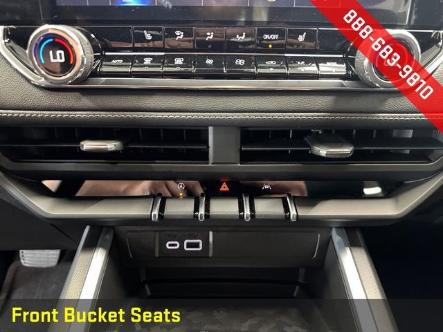 2025 Chevrolet Colorado WT/LT