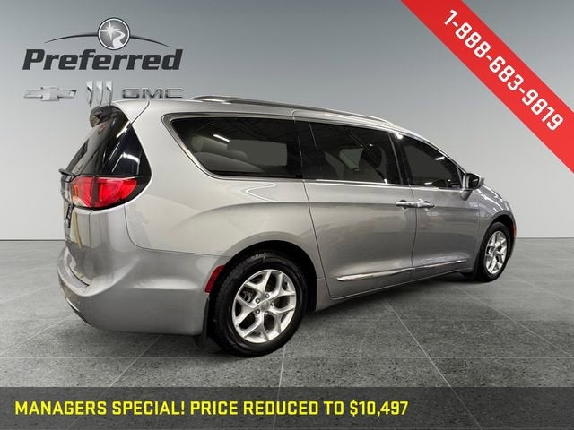 2017 Chrysler Pacifica Touring-L Plus