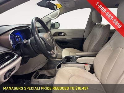 2017 Chrysler Pacifica Touring-L Plus